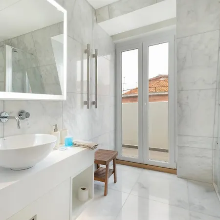 Appartamento Guestready - Modern And Exquisite Near Estrela *